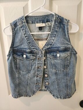Universal Thread Denim Vest Size Xs